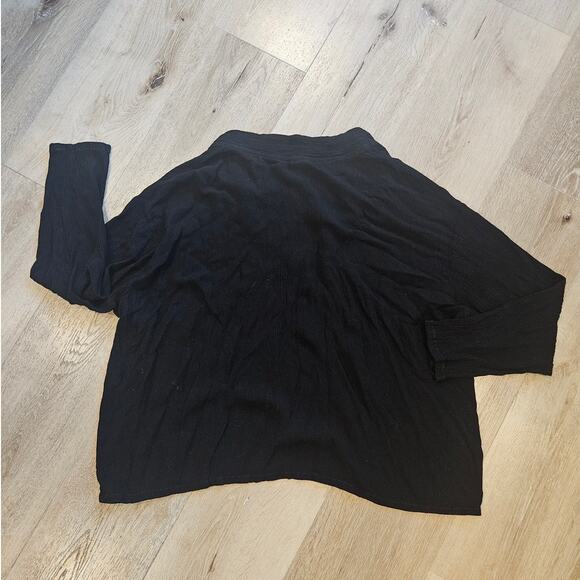 Artists & Revolutionaries Black Boxy V-Neck Long Sleeve One Size Minimalist - Picture 6 of 6